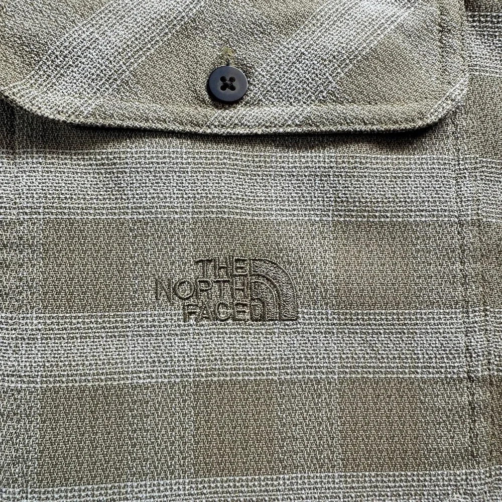 The North Face Mens‎ XL Beige Short Sleeve Button Up Shirt Casual Outdoor Hiking